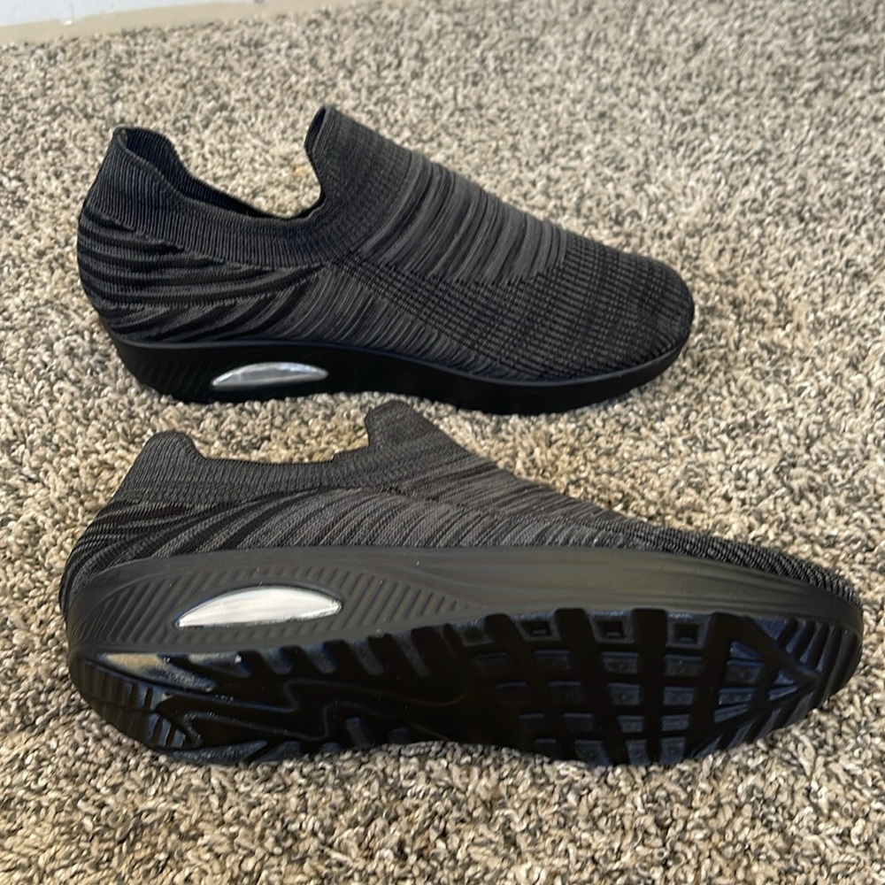 Womens shoes Narrow width size approx 9-10 no tag